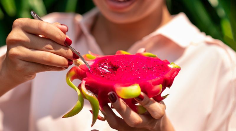 What Does Dragon Fruit Taste Like- Complete Package Of Vitamins and Minerals!