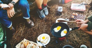 7 Camping Food & Drink Hacks Elevate Your Outdoor Culinary Experience