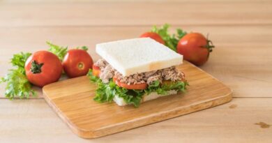 9 Fast-Food Chains That Serve The Best Tuna Sandwiches