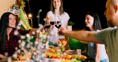 7 Best Wines Under $20 To Bring to All Your Holiday Parties